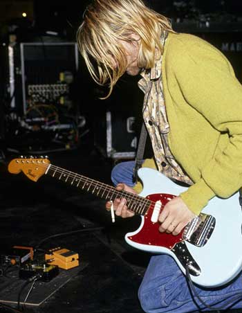 kurt cobain pedalboard