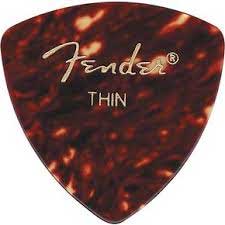 Rounded guitar pick