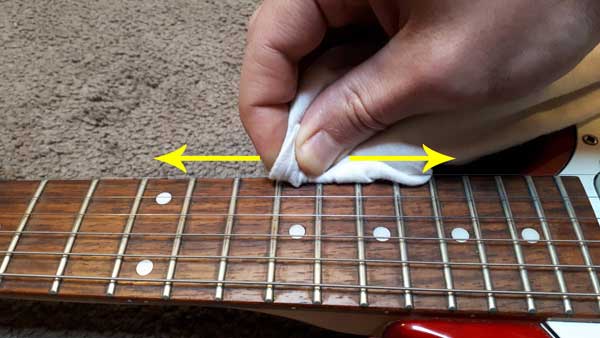 How to Clean Guitar Strings Step by Step with Tips Guitar Gear