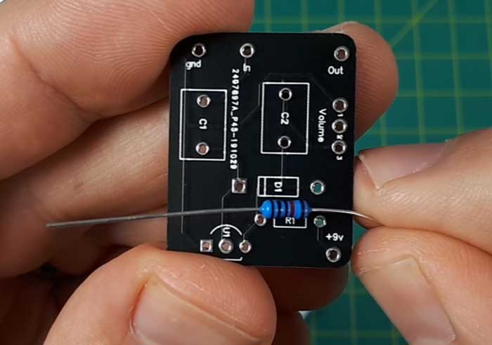 Adding resistor to PCB