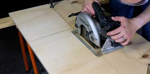 Circular saw guitar cabinet