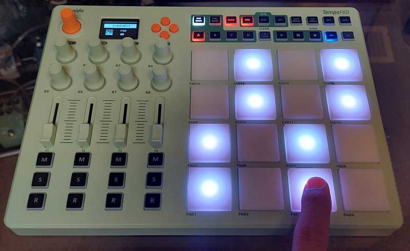 Synido TempoPAD C16 Sequencer Mode